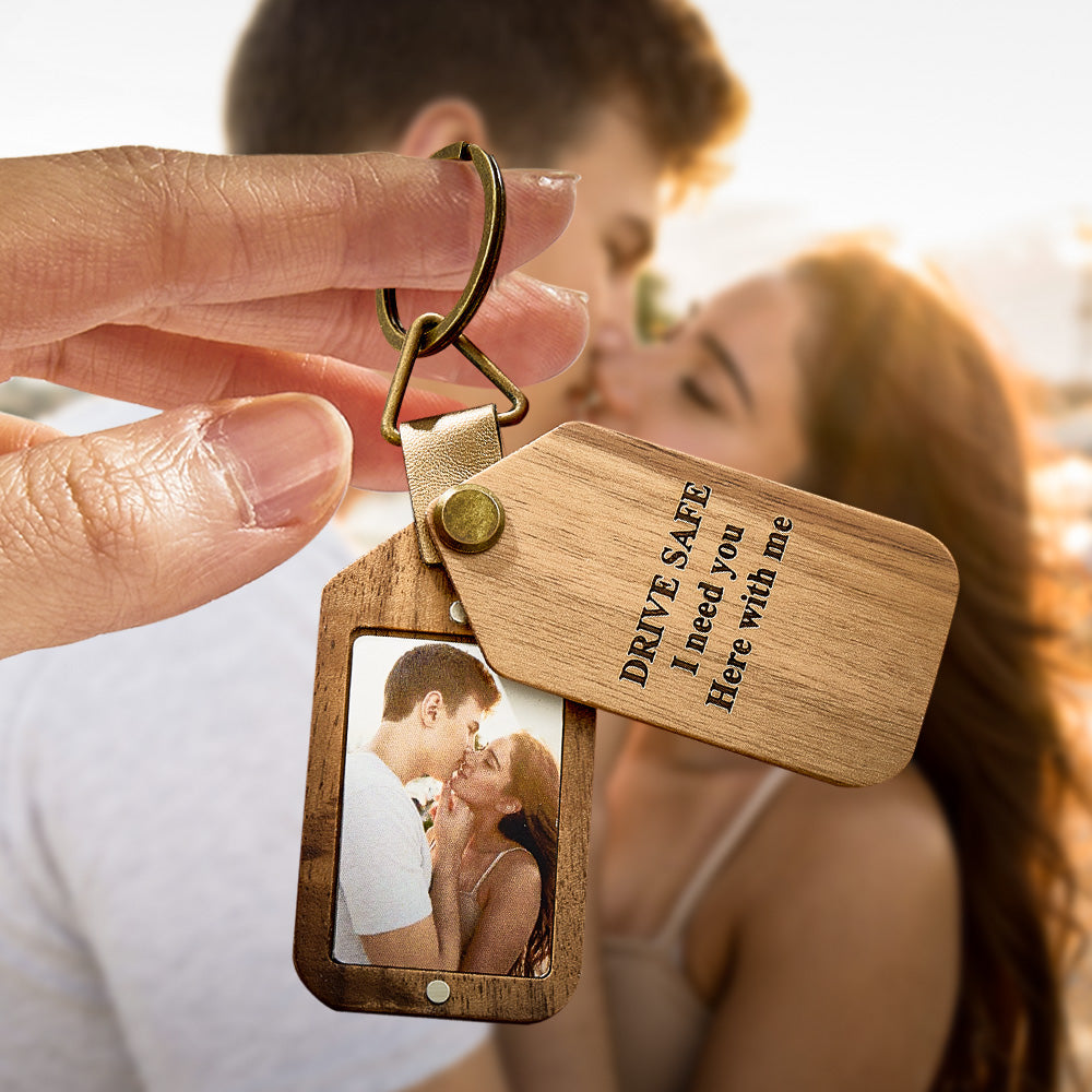 Personalized Photo Keychain Magnetic Engraved Keychain Valentine's Day Gifts for Him