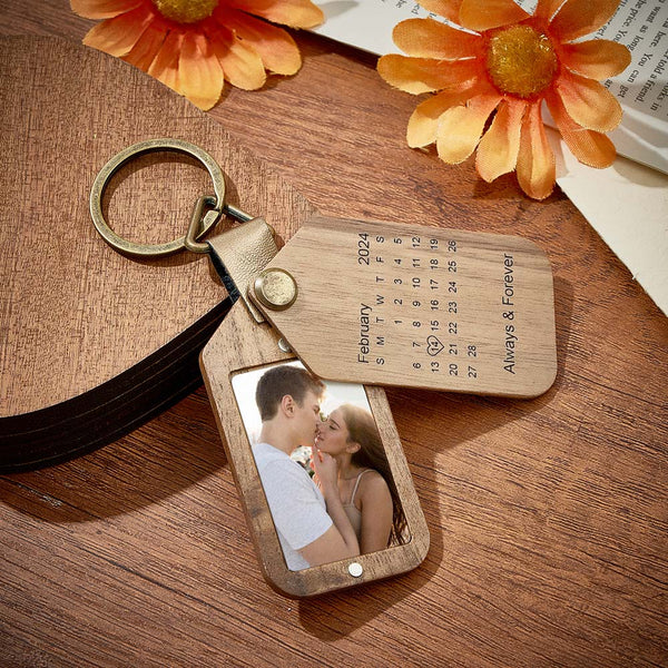 Personalized Calendar Photo Keychain Magnetic Engraved Keychain Valentine's Day Gifts for Him